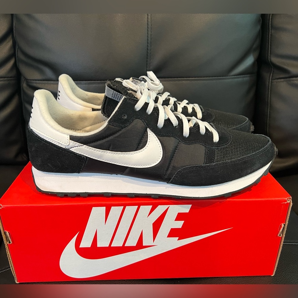 Nike Men’s Challenger OG Sneakers(Size 12)